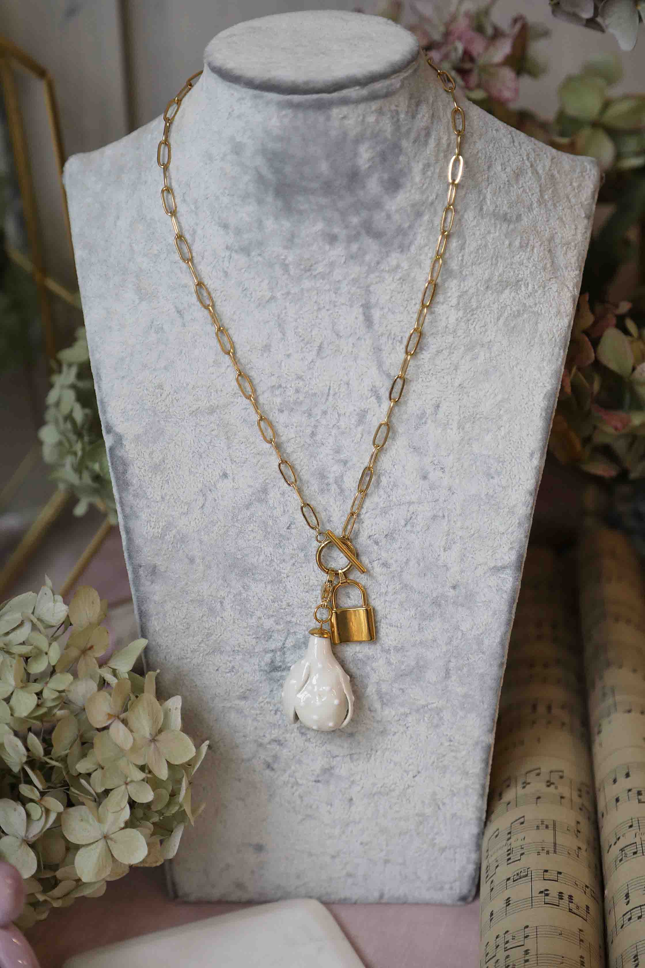 Vėrinys Pumpuras su spynele