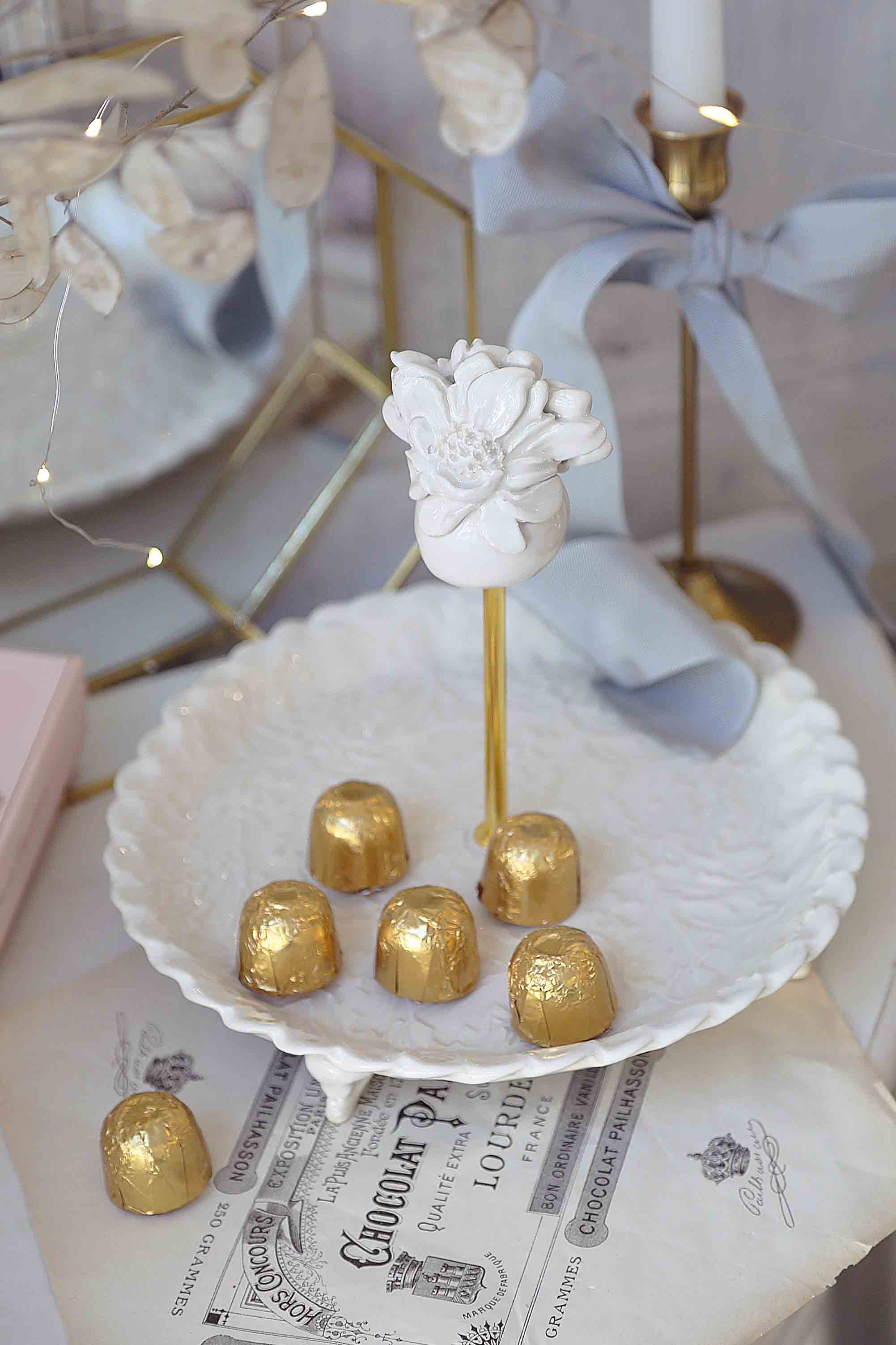 Lėkštė su rankena Gėlė